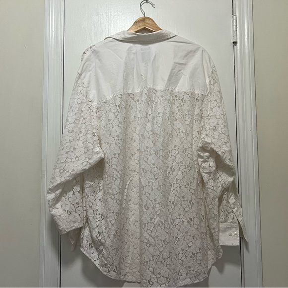 Gap lace button down. Size xl. - Picture 5 of 5